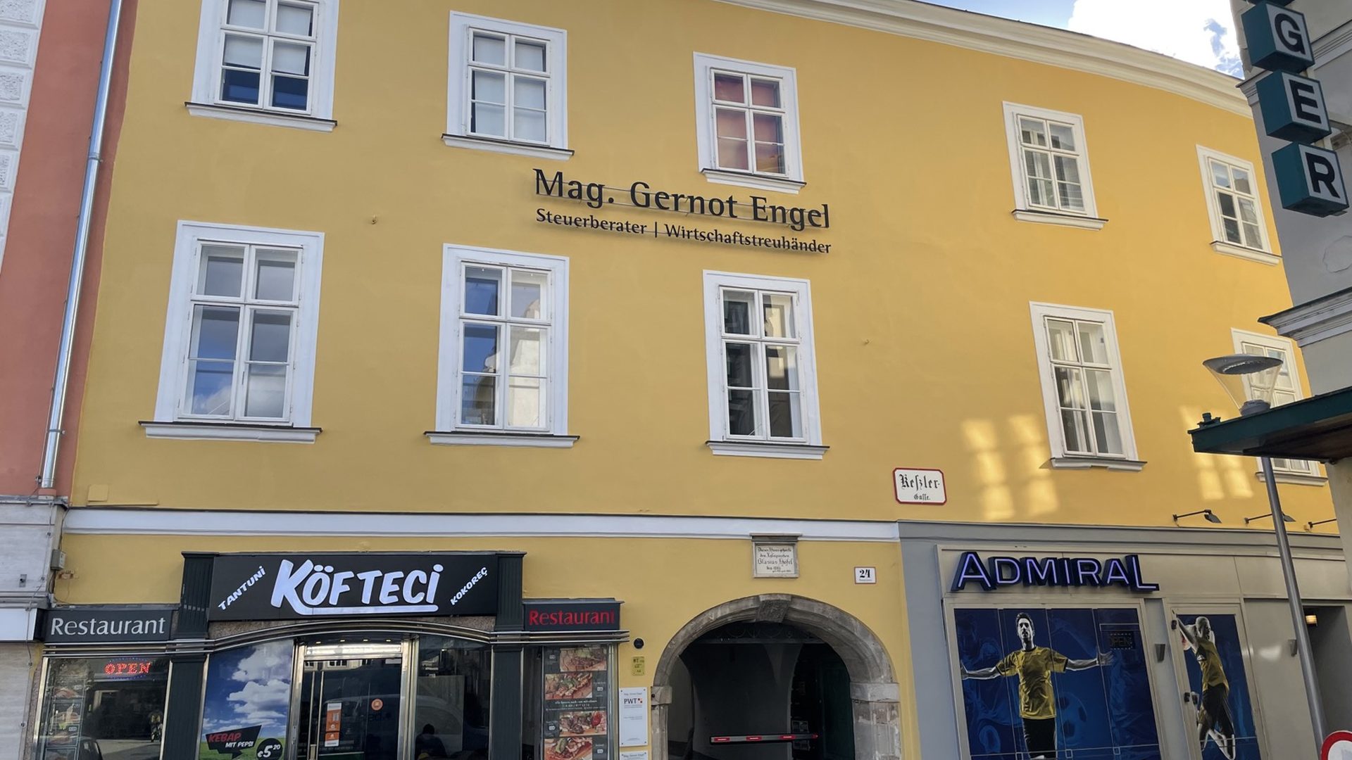 Das Kanzleihaus am Hauptplatz in Wiener Neustadt